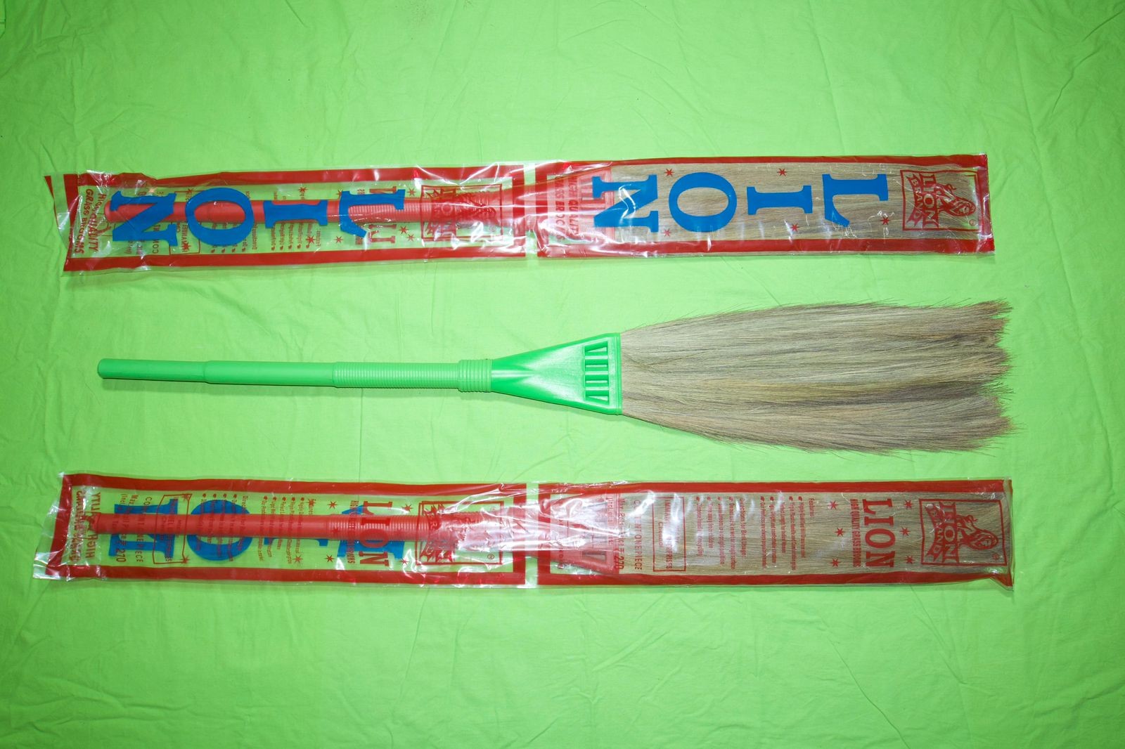 5 FINGER NICE SPL BROOMS